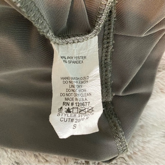 Forever 21 Olive Green Slinky Off Shoulder Maxi Dress Size S - Picture 8 of 8